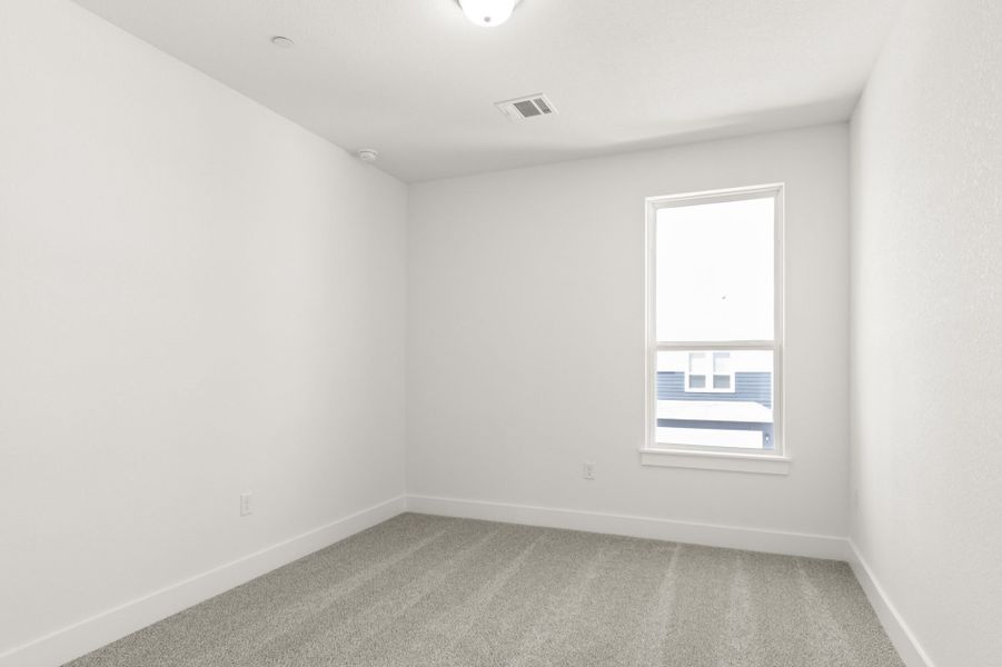 Spacious, unfurnished interior of a new home in Center 45, Round Rock (Image 24).