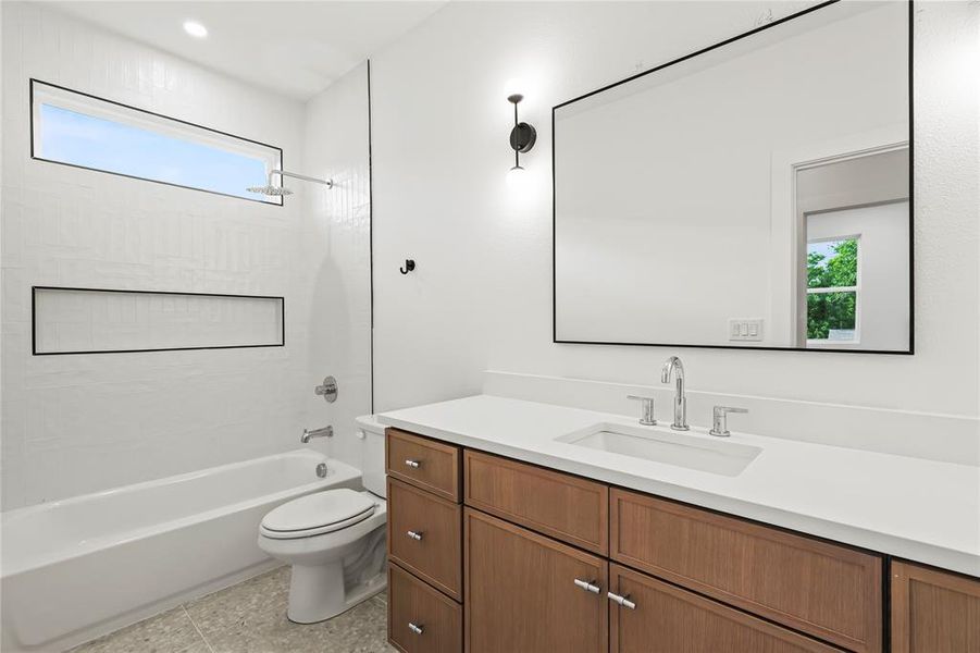 Furnished interior view inside a new home in , Dallas (Image 9).