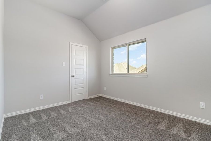 Spacious, unfurnished interior of a new home in Mustang Place II, Heartland (Image 25).