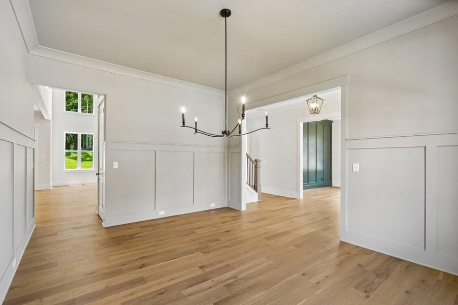 Spacious, unfurnished interior of a new home in Arden on Lanier, Cumming (Image 30).