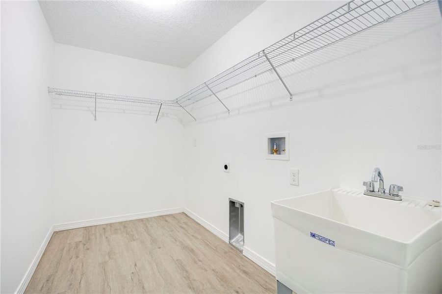 Spacious, unfurnished interior of a new home in , Weeki Wachee (Image 19). Spacious, unfurnished interior of a new home in , Weeki Wachee (Image 19).