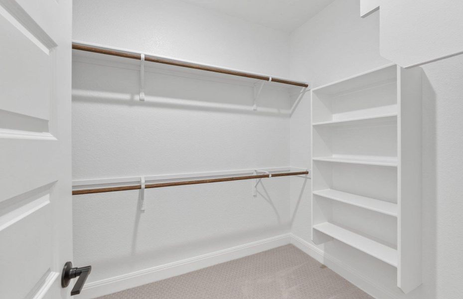 Spacious, unfurnished interior of a new home in Lagos, Manor (Image 20). Spacious, unfurnished interior of a new home in Lagos, Manor (Image 20).