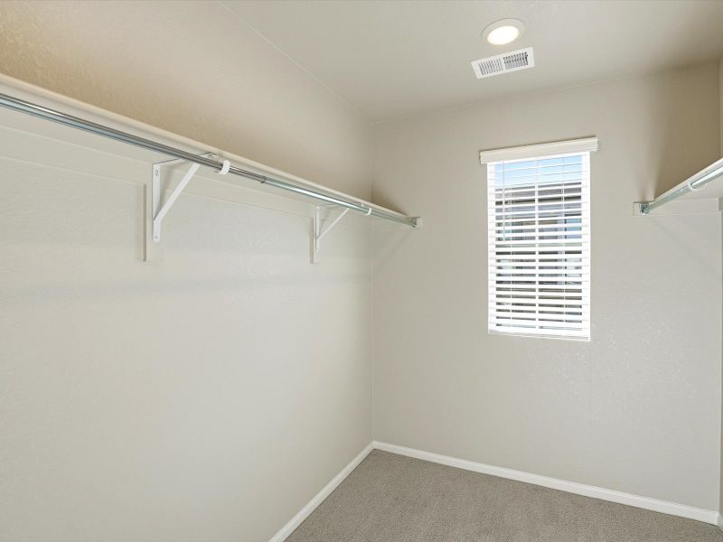 Spacious, unfurnished interior of a new home in Skyview at High Point, Aurora (Image 18). Spacious, unfurnished interior of a new home in Skyview at High Point, Aurora (Image 18).