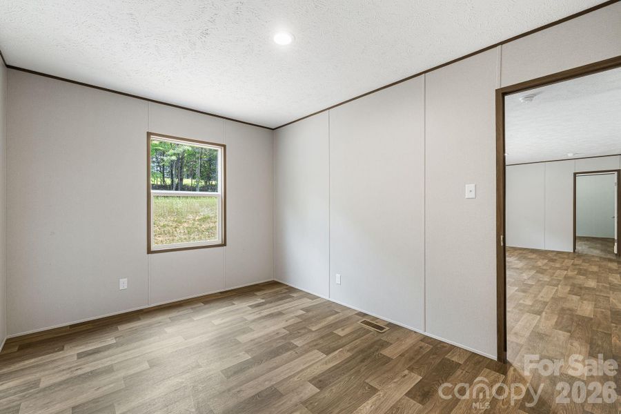 Spacious, unfurnished interior of a new home in , Nebo (Image 37).