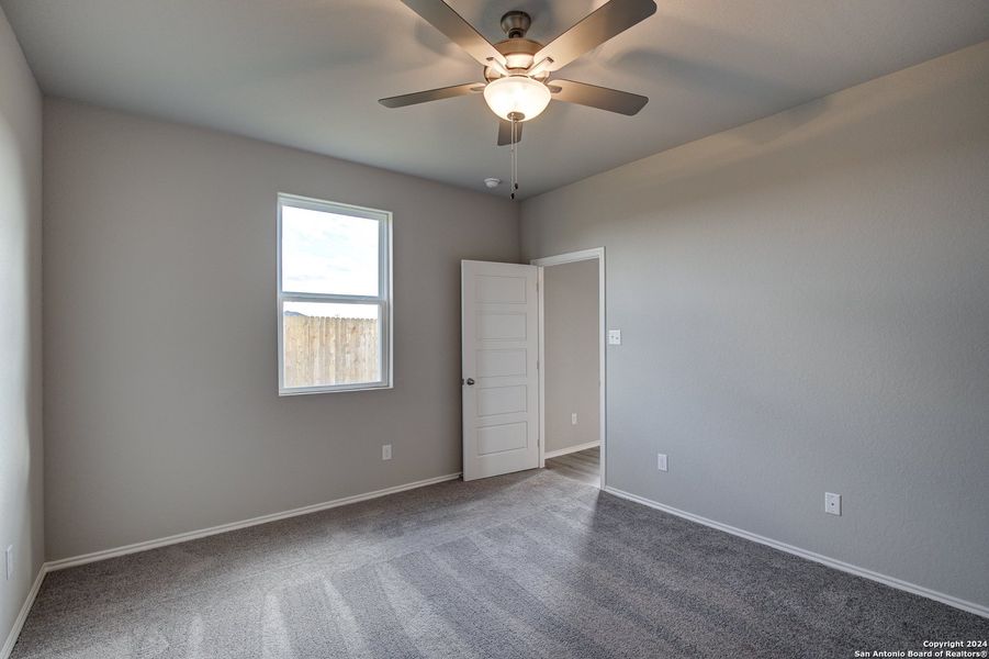 Spacious, unfurnished interior of a new home in Applewhite Meadows, San Antonio (Image 24).