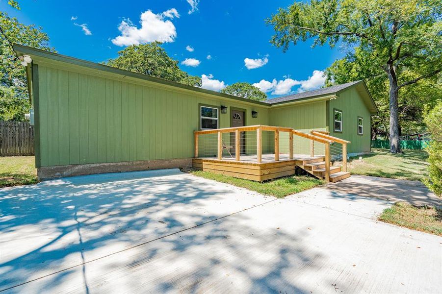 Exterior details and patio area of a home in , Kemp (Image 4). Exterior details and patio area of a home in , Kemp (Image 4).