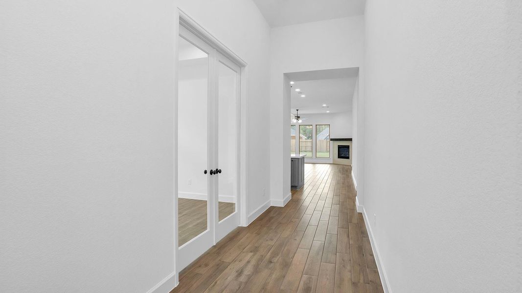 Spacious, unfurnished interior of a new home in Evergreen 50', Conroe (Image 11). Spacious, unfurnished interior of a new home in Evergreen 50', Conroe (Image 11).