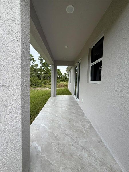Photo 38