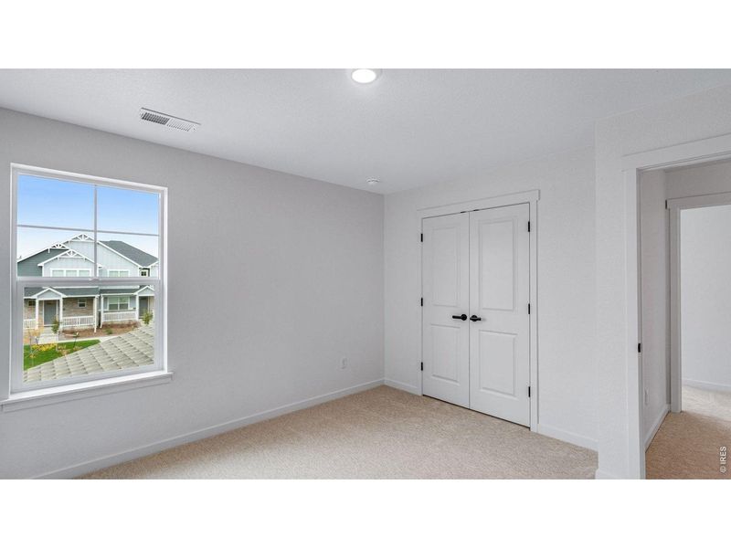 Spacious, unfurnished interior of a new home in Hansen Farm, Fort Collins (Image 13).