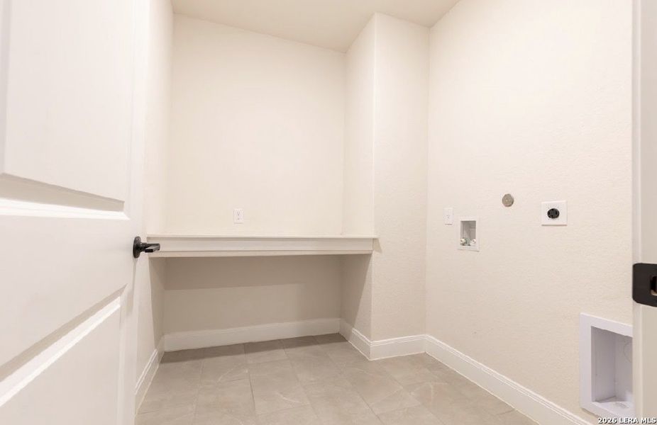 Spacious, unfurnished interior of a new home in The Reserve at Weston Oaks, San Antonio (Image 26). Spacious, unfurnished interior of a new home in The Reserve at Weston Oaks, San Antonio (Image 26).