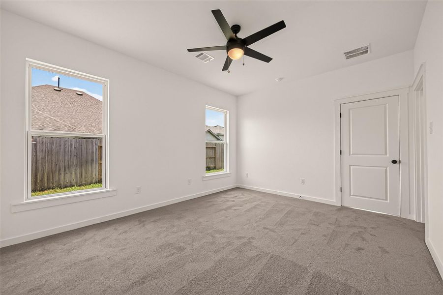 Spacious, unfurnished interior of a new home in Aldeana, Bonney (Image 29).