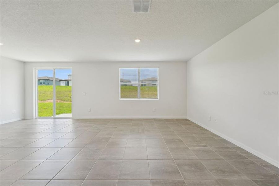 Spacious, unfurnished interior of a new home in , Brooksville (Image 9).