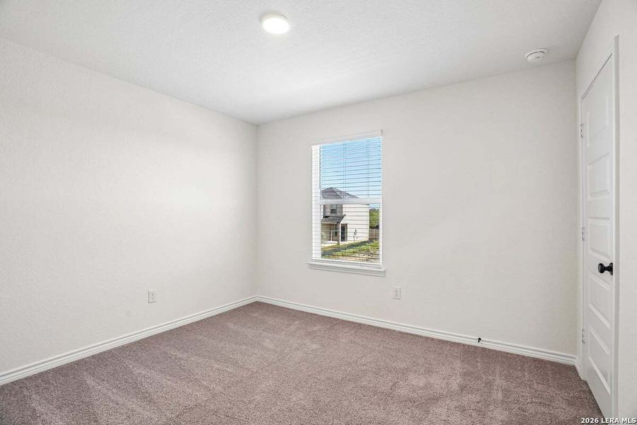 Spacious, unfurnished interior of a new home in Legend Heights - Heritage Collection, New Braunfels (Image 19).
