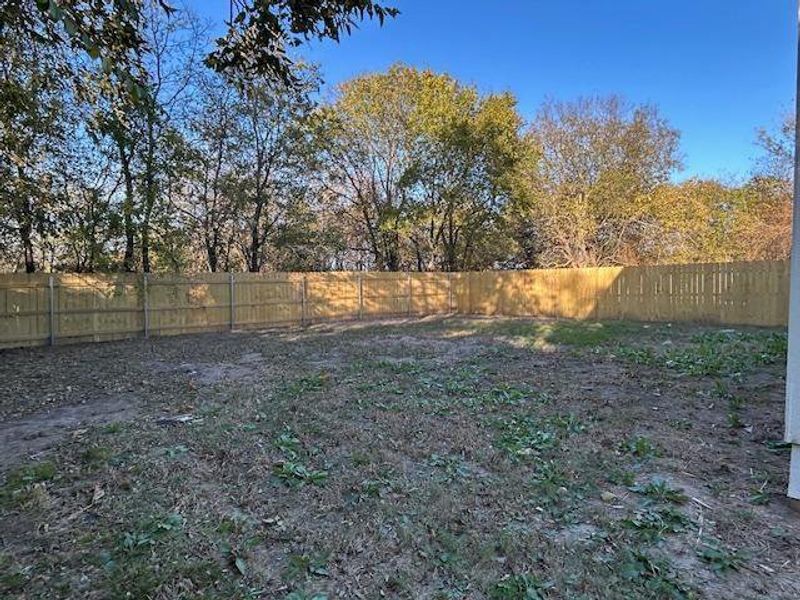 Exterior details and patio area of a home in , Ector (Image 13).