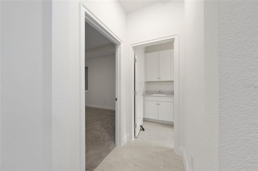 Spacious, unfurnished interior of a new home in Havenfield at Crossprairie, St. Cloud (Image 12).