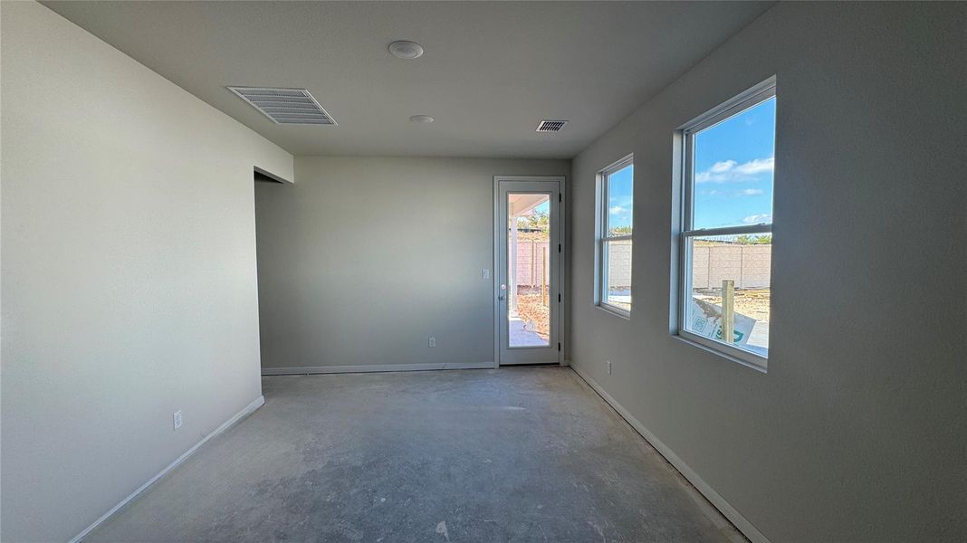 Image 30 of a home in Cannon Ranch 40s.