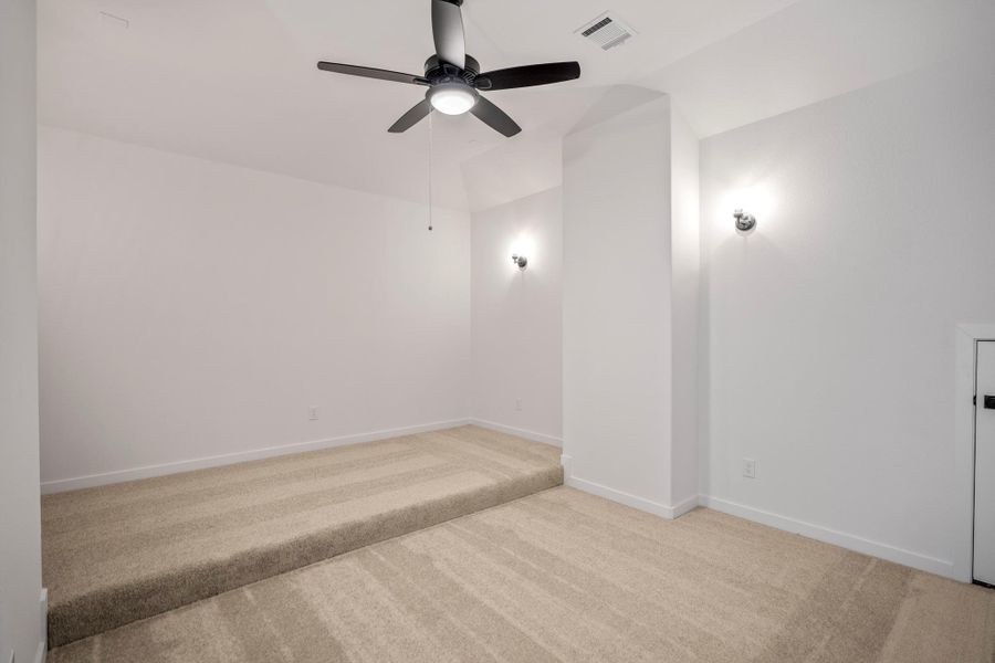 Spacious, unfurnished interior of a new home in Colton, Montgomery (Image 25).