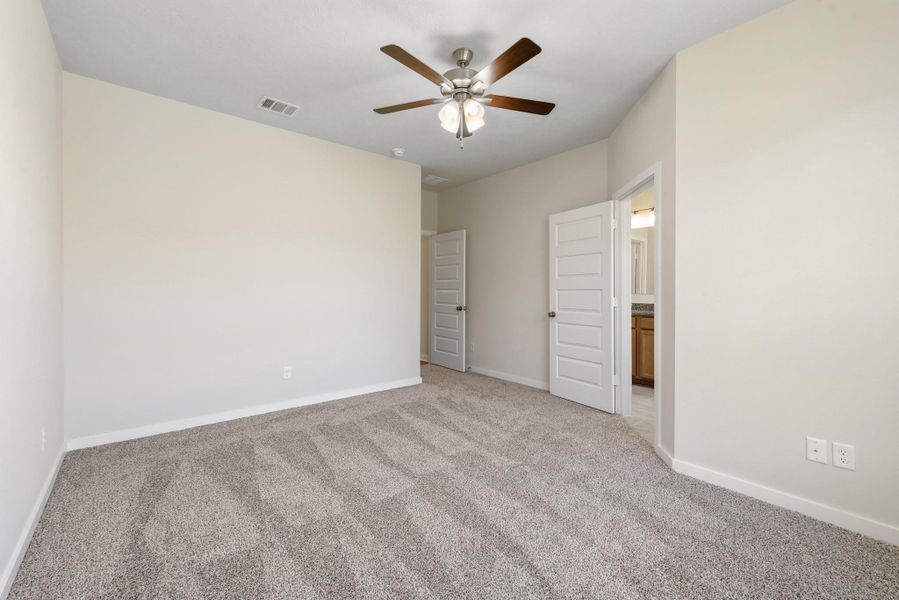 Spacious, unfurnished interior of a new home in , Brenham (Image 18). Spacious, unfurnished interior of a new home in , Brenham (Image 18).