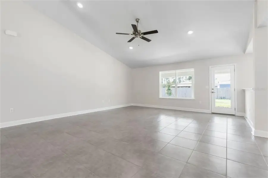 Spacious, unfurnished interior of a new home in Palm Coast, Palm Coast (Image 20).