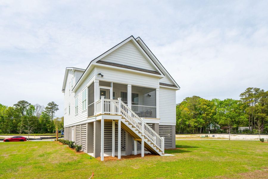 Exterior details and patio area of a home in Miller's Crossing, Johns Island (Image 32).