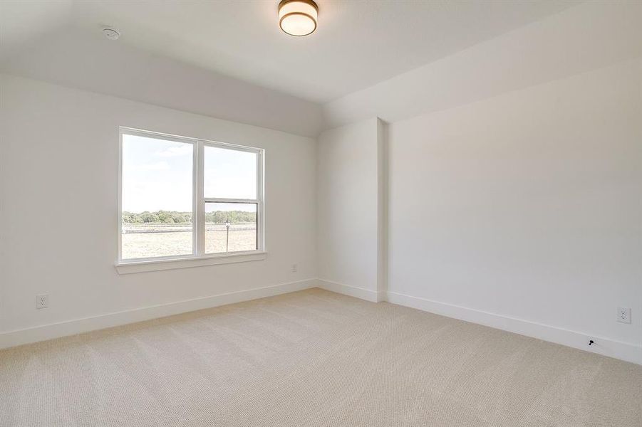 Spacious, unfurnished interior of a new home in Pecan Grove, Burleson (Image 33).