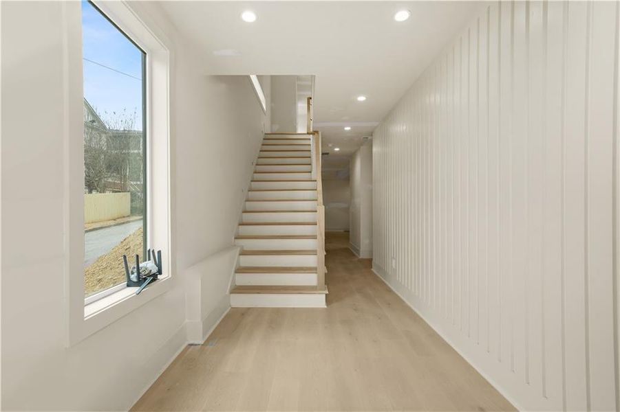 Spacious, unfurnished interior of a new home in , Atlanta (Image 25).