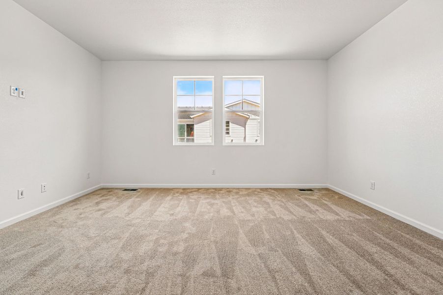 Representative unfurnished interior of a home built from the The Castlewood by Taylor Morrison in The Aurora Highlands Landmark Collection, Aurora (Image 21).