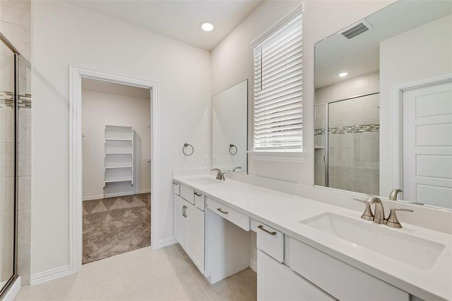 Furnished interior view inside a new home in Walden Pond, Forney (Image 11).