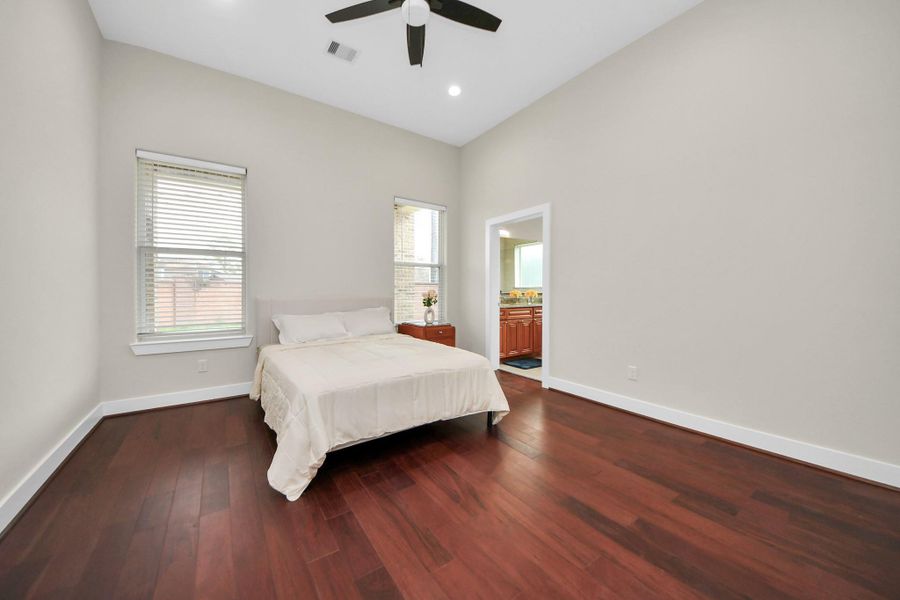 PRIMARY BEDROOM PRIMARY BEDROOM