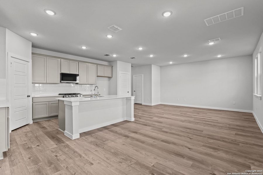 Image 29 of a home in Senna.