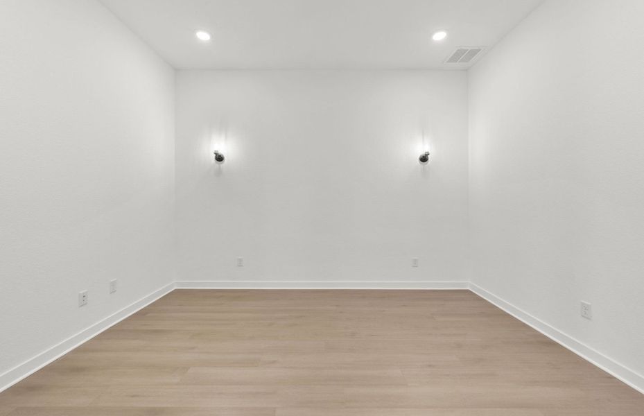 Representative unfurnished interior of a home built from the Dobbin by Pulte Homes in 6 Creeks, Kyle (Image 50).