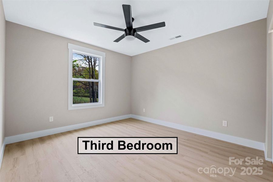 Spacious, unfurnished interior of a new home in , Asheville (Image 21).