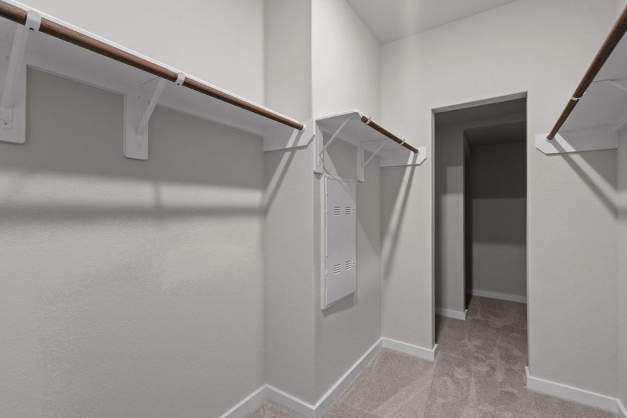 Spacious, unfurnished interior of a new home in Westridge Cove, Conroe (Image 20).