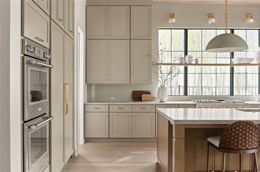 Furnished interior view inside a new home in , Orlando (Image 50).