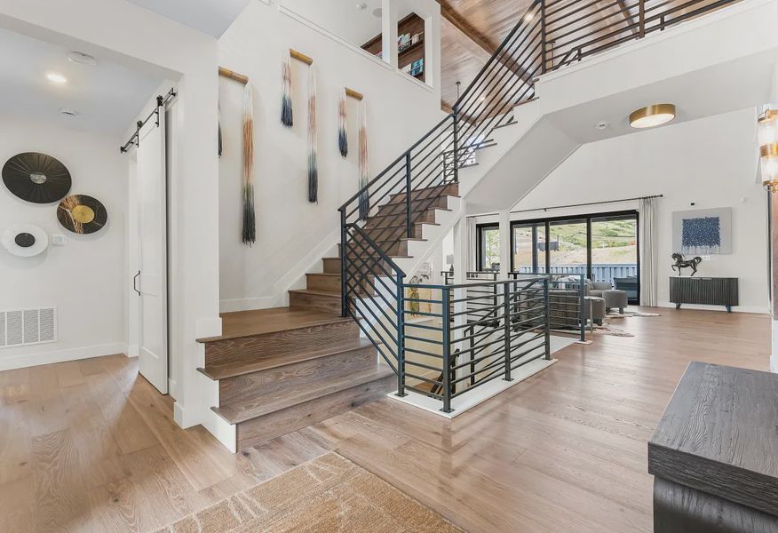 Amelia Model Foyer - 2 of 13