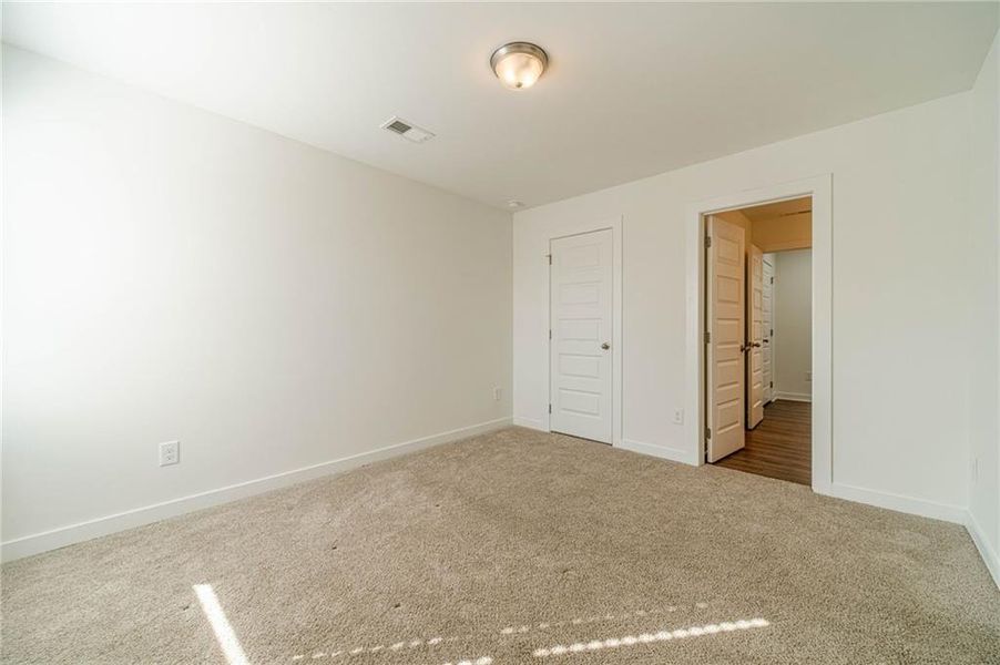 Spacious, unfurnished interior of a new home in Alcovy Estates, Monroe (Image 39).