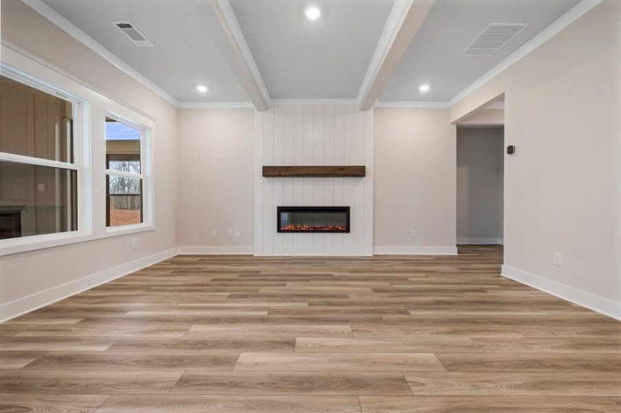 Spacious, unfurnished interior of a new home in Pinecrest Ridge, Dacula (Image 16).