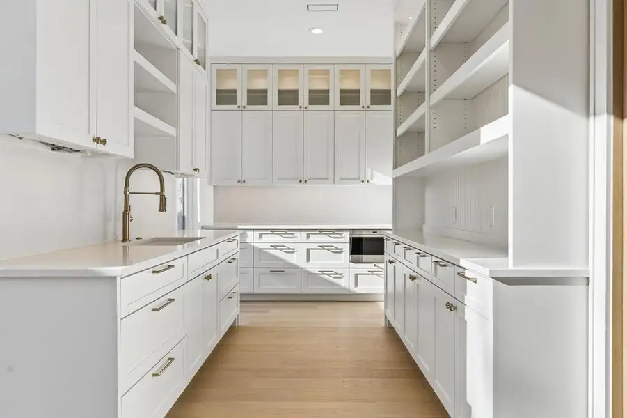 Furnished interior view inside a new home in , Dallas (Image 12).