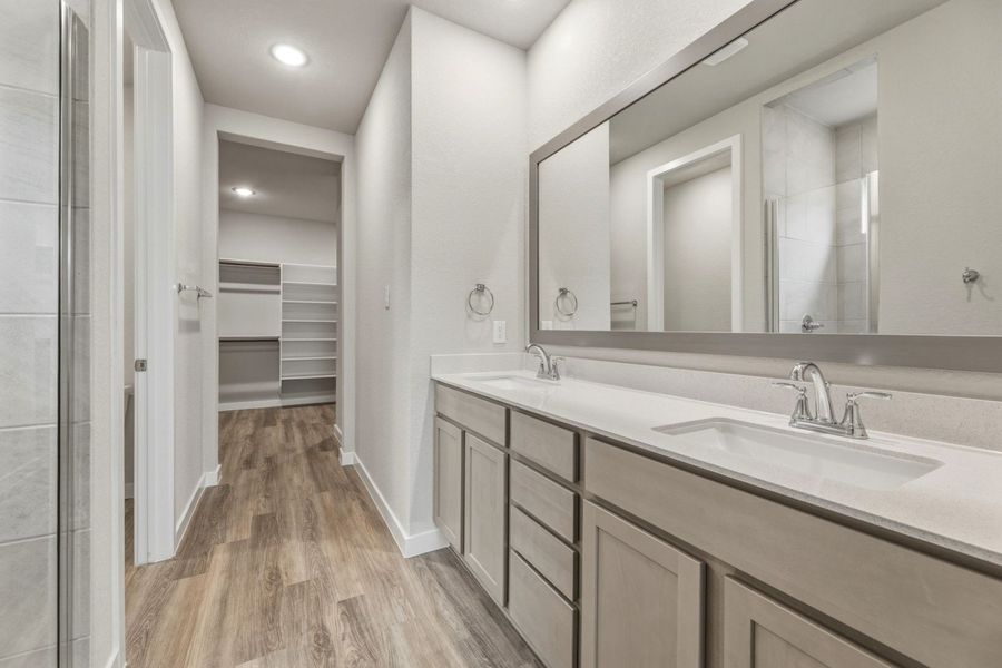 Furnished interior view inside a new home in Veranda Designer, San Antonio (Image 14).
