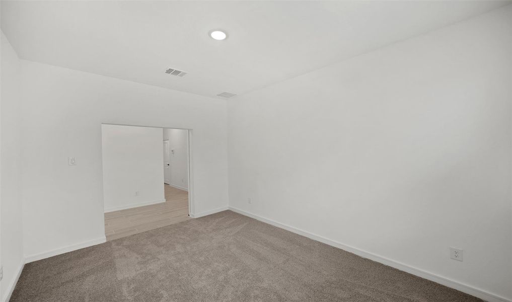 Convenient home office (*Photo not of actual home and used for illustration purposes only.) Convenient home office (*Photo not of actual home and used for illustration purposes only.)