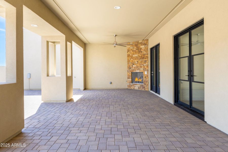 Front Courtyard Front Courtyard