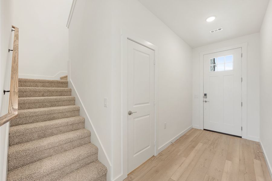 Spacious, unfurnished interior of a new home in Wildridge, Oak Point (Image 21). Spacious, unfurnished interior of a new home in Wildridge, Oak Point (Image 21).