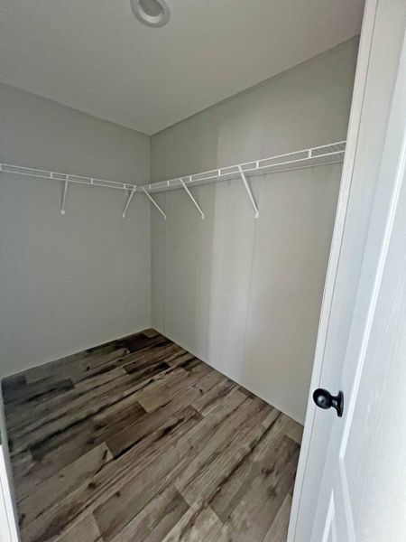 Spacious, unfurnished interior of a new home in , Manning (Image 28).