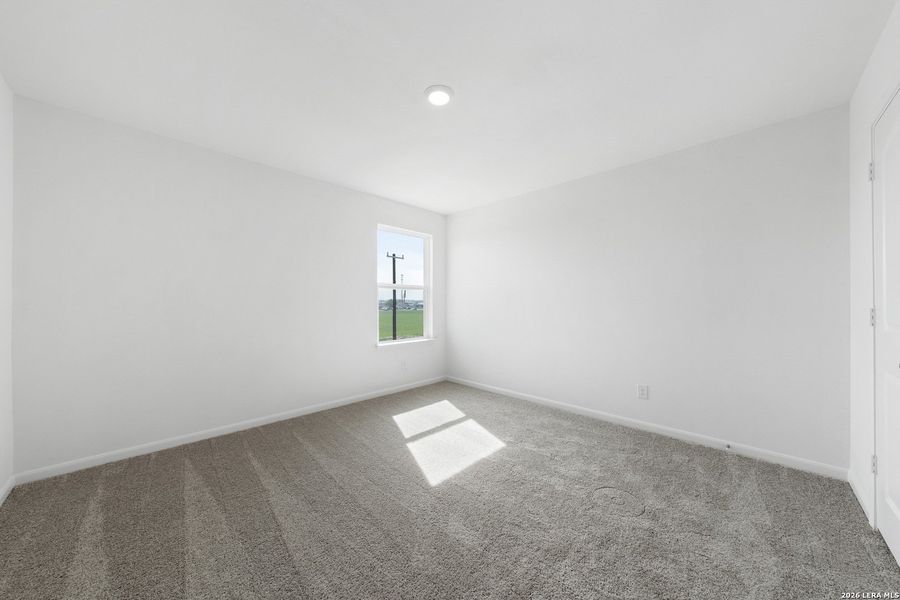 Spacious, unfurnished interior of a new home in , Lytle (Image 9).