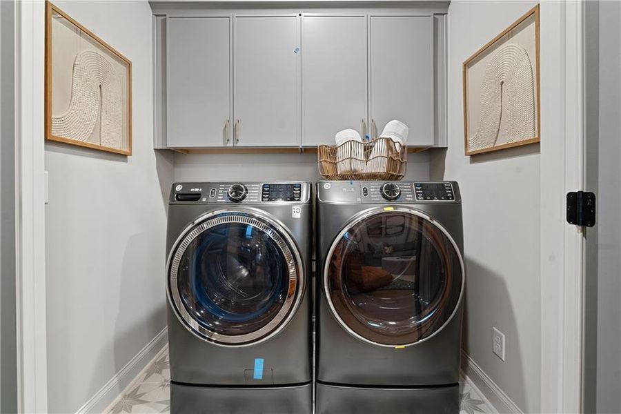 Close-up of interior finishes inside a home in Palisades Single Family, Cumming (Image 19).