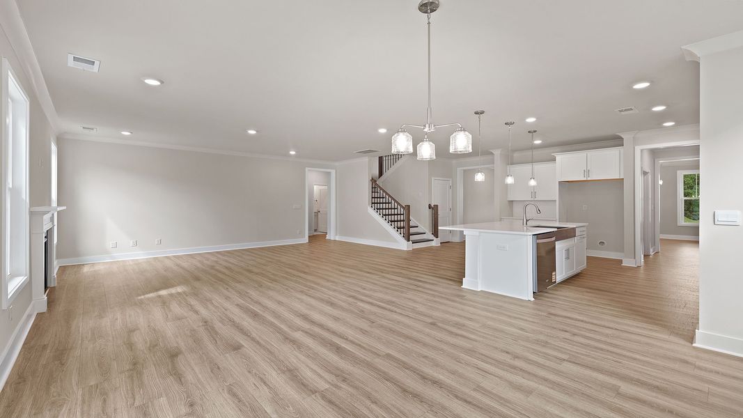 Spacious, unfurnished interior of a new home in Seven Oaks, Greenwood (Image 20).
