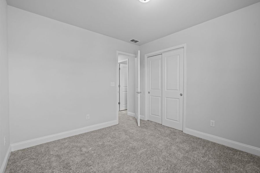 Spacious, unfurnished interior of a new home in Sparrow Creek, Boiling Springs (Image 13). Spacious, unfurnished interior of a new home in Sparrow Creek, Boiling Springs (Image 13).