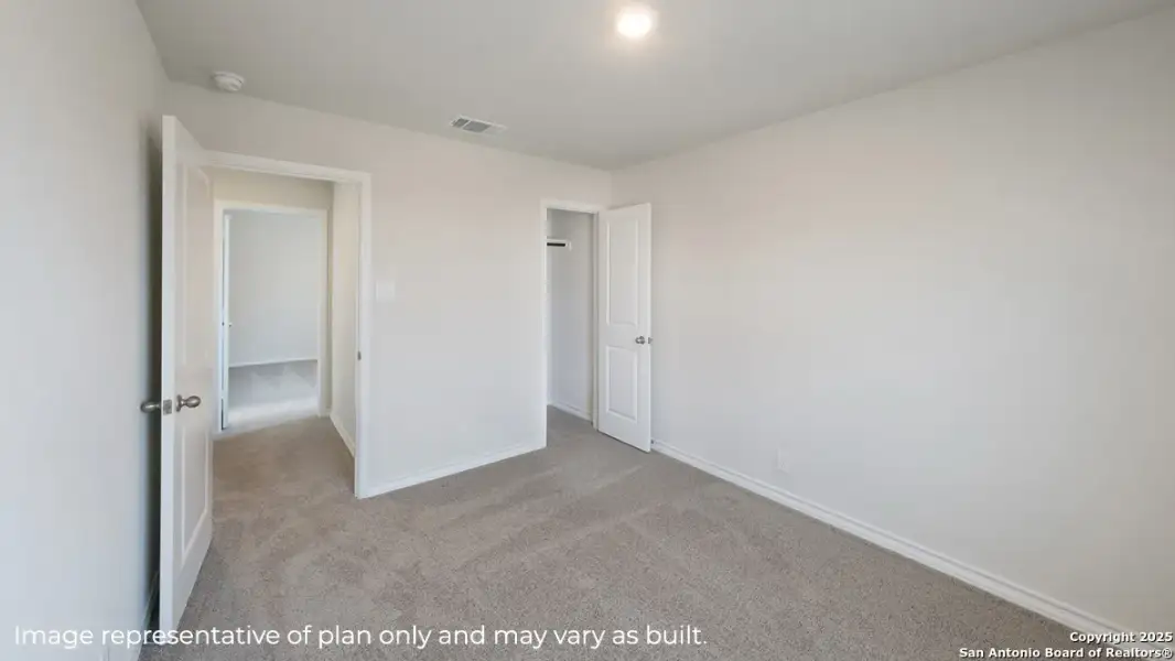 Spacious, unfurnished interior of a new home in Brookstone Creek, San Antonio (Image 13).