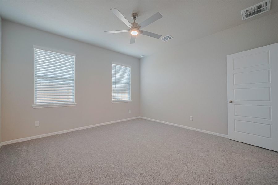 Spacious, unfurnished interior of a new home in , Brookshire (Image 43).
