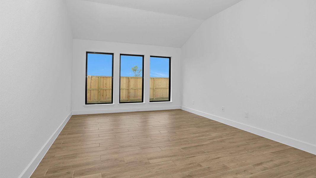 Spacious, unfurnished interior of a new home in Valencia 70', Manvel (Image 11). Spacious, unfurnished interior of a new home in Valencia 70', Manvel (Image 11).